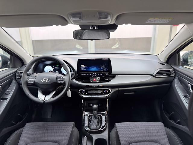 Hyundai i30 STYLE DCT ALU SHZ NAVI RFK PDC 