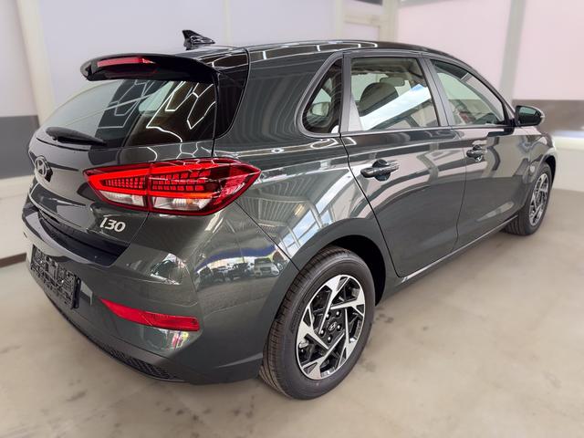 Hyundai i30 STYLE DCT ALU SHZ NAVI RFK PDC 
