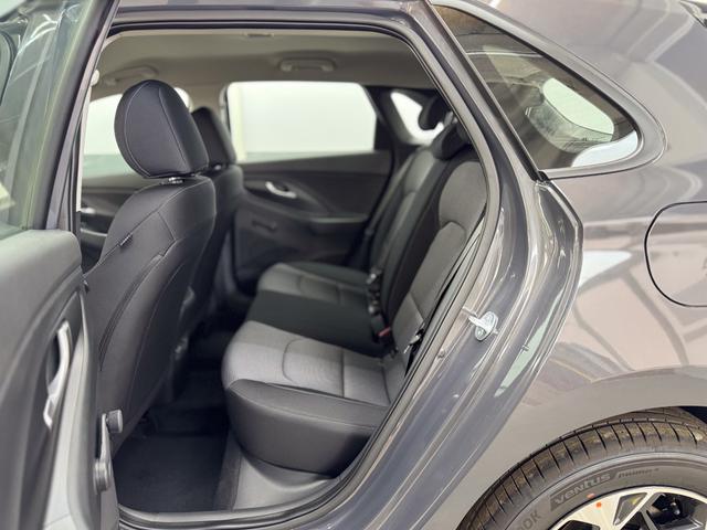 Hyundai i30 STYLE DCT ALU SHZ NAVI RFK PDC 