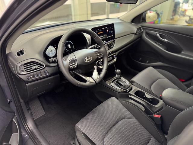 Hyundai i30 STYLE DCT ALU SHZ NAVI RFK PDC 