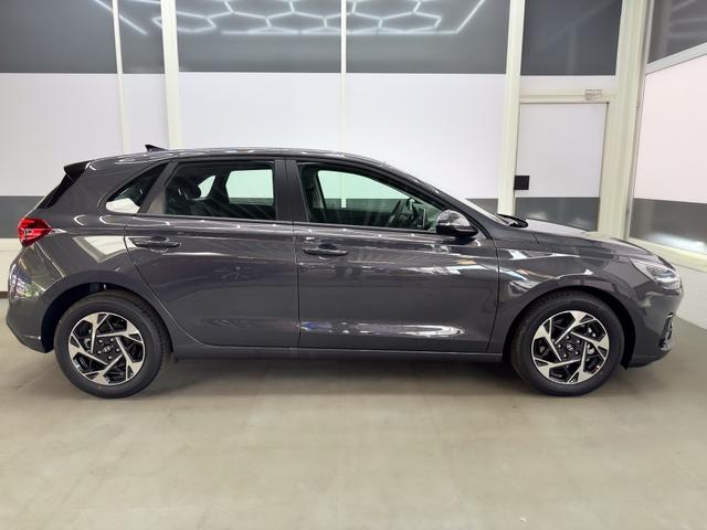 Hyundai i30 STYLE DCT ALU SHZ NAVI RFK PDC 