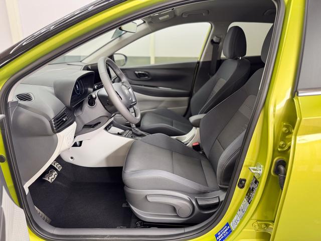 Hyundai BAYON PREMIUM DCT ACC SmartSense PLUS NAVI SHZ RFK PDC KLIMAAUTOMATIK 