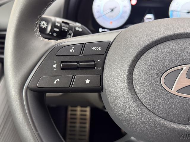 Hyundai BAYON PREMIUM DCT ACC SmartSense PLUS NAVI SHZ RFK PDC KLIMAAUTOMATIK 