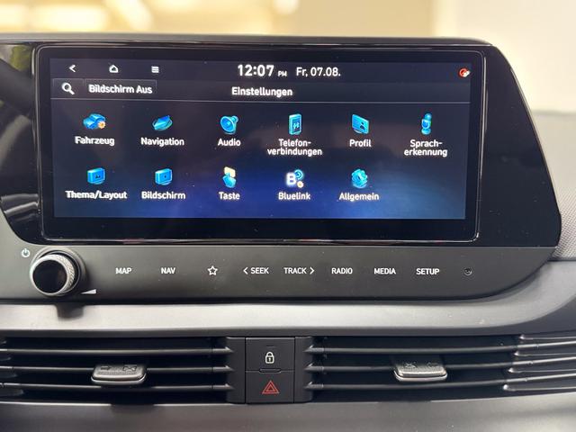 Hyundai BAYON PREMIUM DCT ACC SmartSense PLUS NAVI SHZ RFK PDC KLIMAAUTOMATIK 