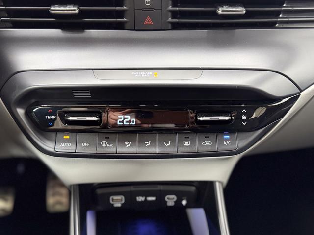 Hyundai BAYON PREMIUM DCT ACC SmartSense PLUS NAVI SHZ RFK PDC KLIMAAUTOMATIK 