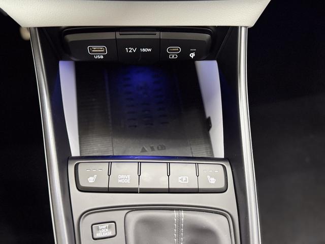Hyundai BAYON PREMIUM DCT ACC SmartSense PLUS NAVI SHZ RFK PDC KLIMAAUTOMATIK 