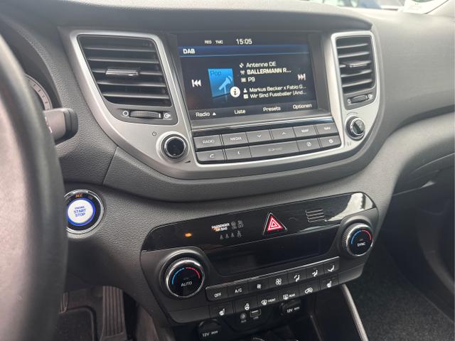 Hyundai / TUCSON / Grau /  /  / 