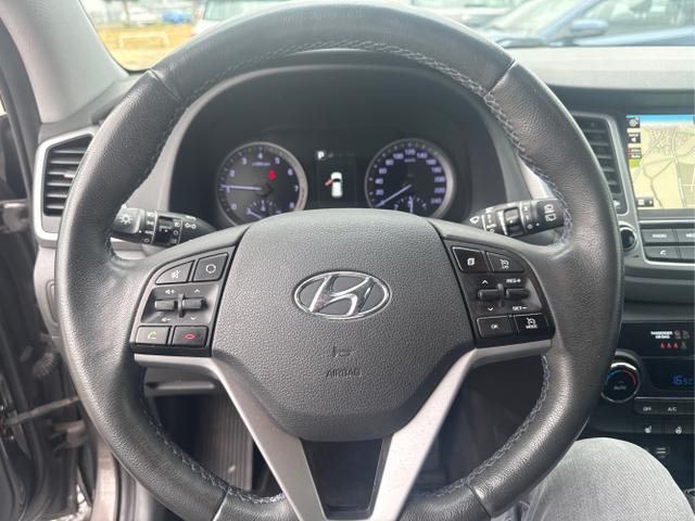Hyundai / TUCSON / Grau /  /  / 