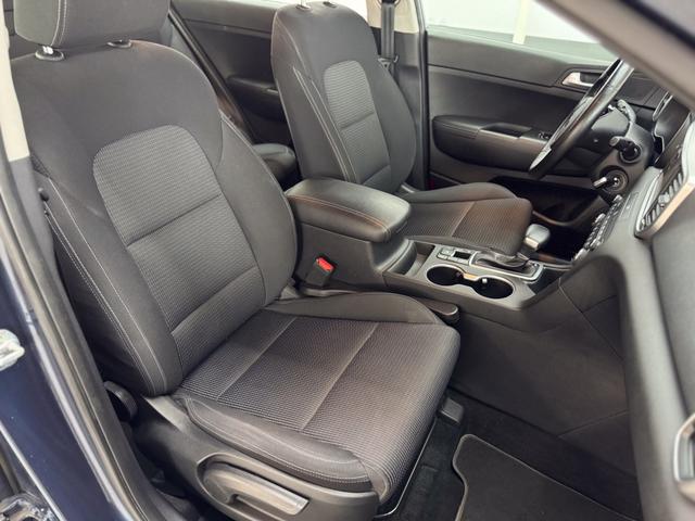 Kia Sportage VISION 4WD DCT SHZ SH NAVI RFK PDC 
