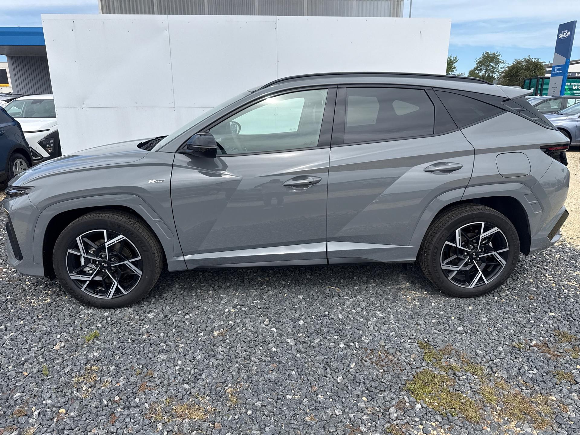 Hyundai / TUCSON / Grau /  /  / 