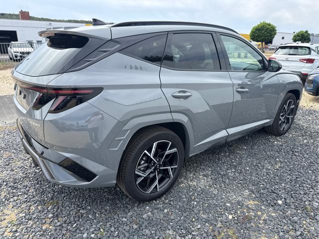 Hyundai / TUCSON / Grau / / / 