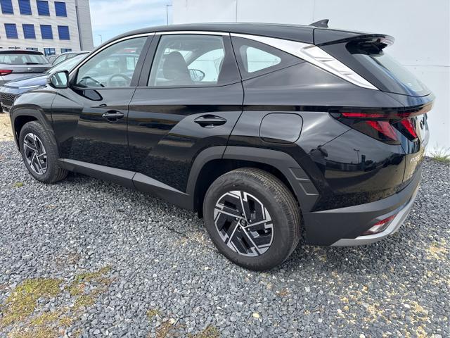 Hyundai / TUCSON / Grau / / / 