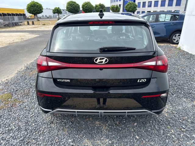 Hyundai / i20 / Grau / / / 