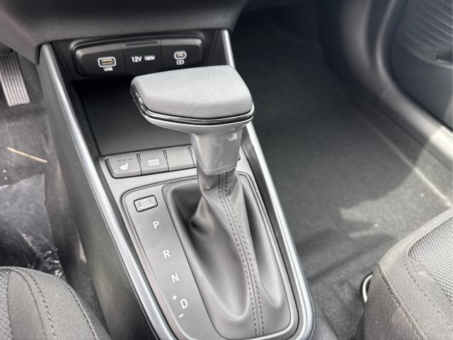 Hyundai / i20 / Grau / / / 