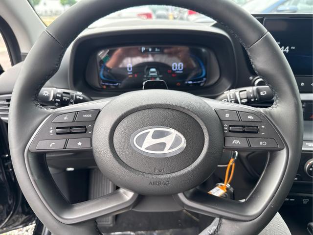 Hyundai / i20 / Grau / / / 