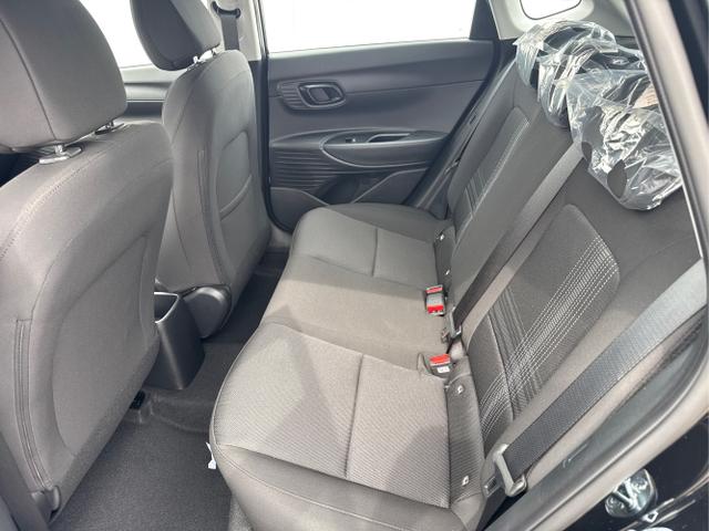 Hyundai / i20 / Grau / / / 
