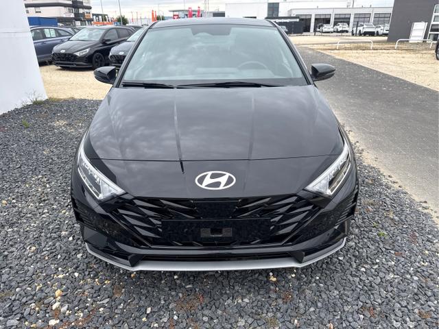 Hyundai / i20 / Grau / / / 
