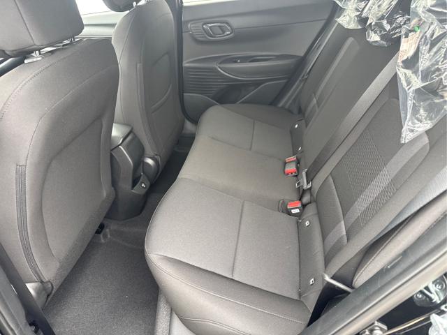 Hyundai / i20 / Grau / / / 