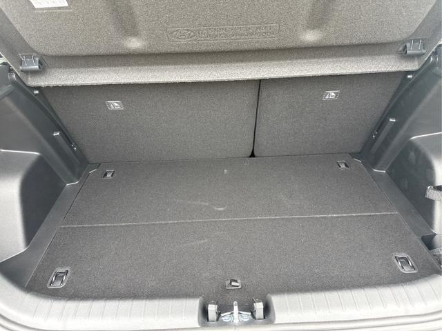Hyundai / i20 / Grau / / / 
