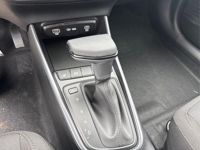 Hyundai / i20 / Grau / / / 