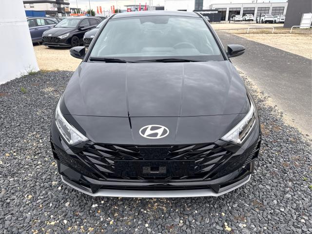 Hyundai / i20 / Grau / / / 