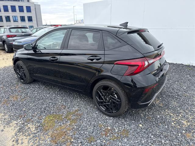 Hyundai / i20 / Grau / / / 