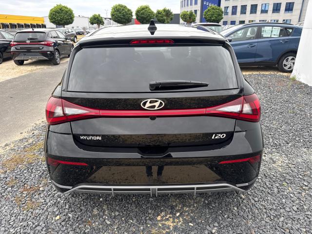 Hyundai / i20 / Grau / / / 