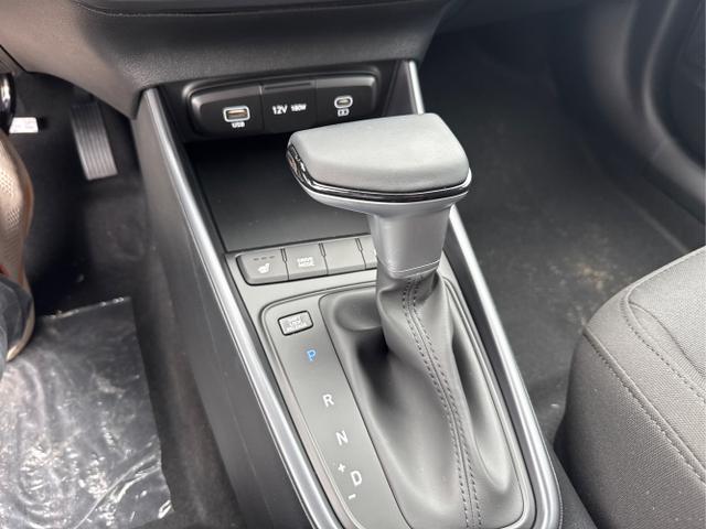 Hyundai / i20 / Grau / / / 
