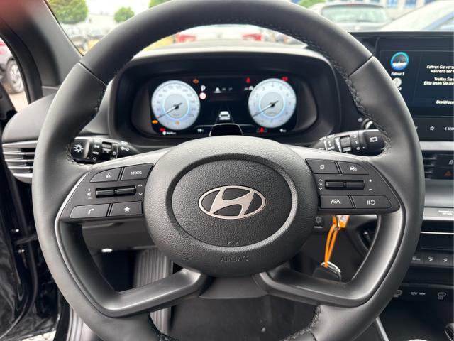 Hyundai / i20 / Grau / / / 