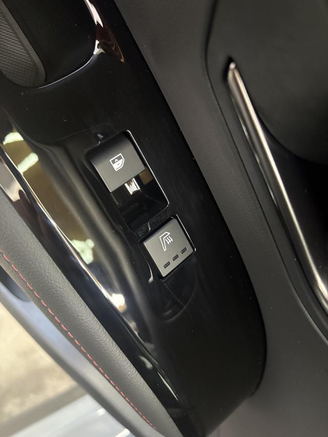 Hyundai TUCSON PREMIUM DCT N-LINE PANO E-SHIFT NAVI ACC 