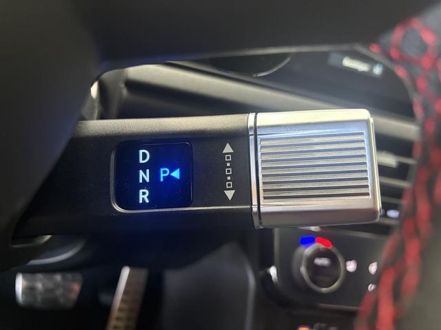 Hyundai TUCSON PREMIUM DCT N-LINE PANO E-SHIFT NAVI ACC 
