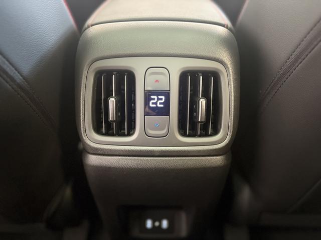 Hyundai TUCSON PREMIUM DCT N-LINE PANO E-SHIFT NAVI ACC 