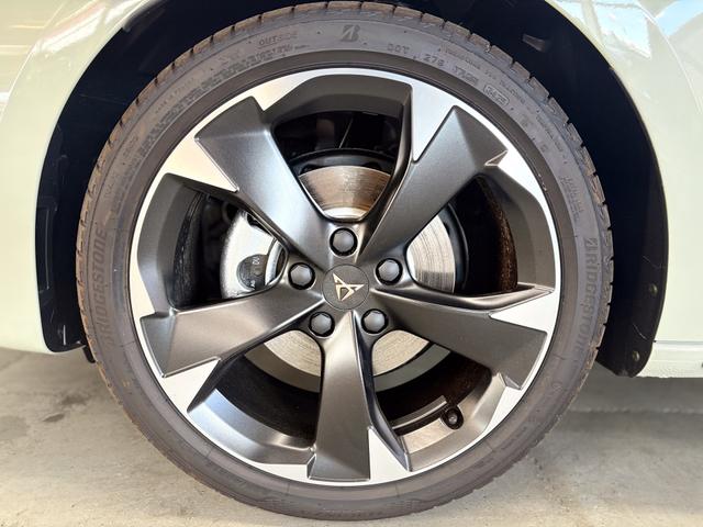 Cupra Leon Sportstourer 1.5 eTSI DSG AHK KEYLESS RFK ACC PDC SHZ 