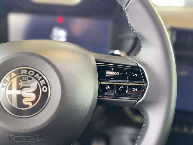 Alfa Romeo Junior SPECIALE IBRIDA MATRIX ACC KEYLESS NAVI 