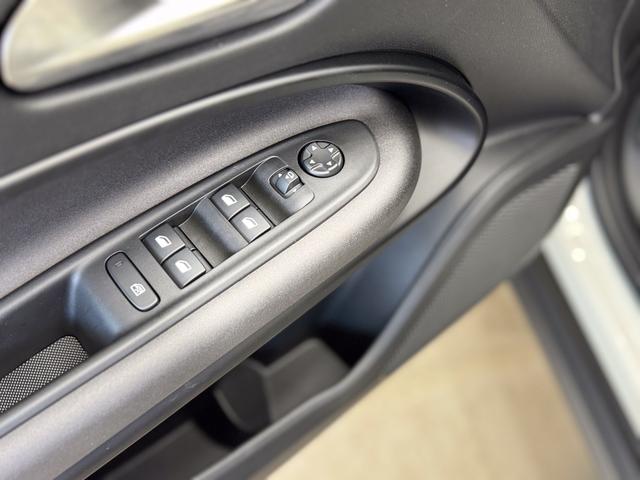 Alfa Romeo Junior SPECIALE IBRIDA MATRIX ACC KEYLESS NAVI 