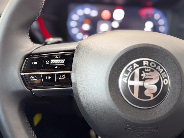 Alfa Romeo Junior SPECIALE IBRIDA MATRIX ACC KEYLESS NAVI 