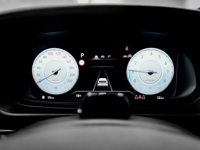 Hyundai i20 STYLE DCT BLACK LINE NAVI WP RFK PDC KLIMAAUTOMATIK ALU 