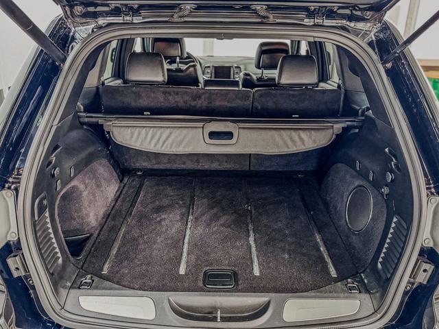 Jeep Grand Cherokee LIMITED 4X4 AUT NAVI SHZ RFK ALPINE KEYLESS 