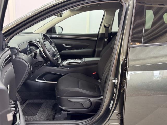 Hyundai TUCSON TREND 2WD HEV AUT NAVI RFK PDC SHZ 