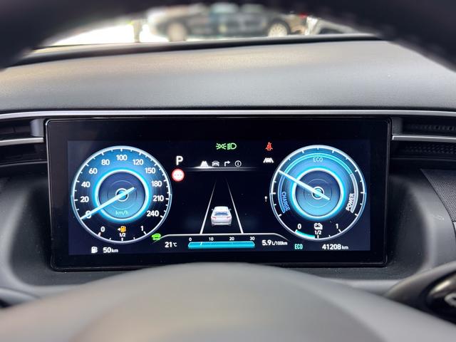 Hyundai TUCSON TREND 2WD HEV AUT NAVI RFK PDC SHZ 