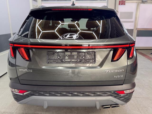 Hyundai TUCSON TREND 2WD HEV AUT NAVI RFK PDC SHZ 