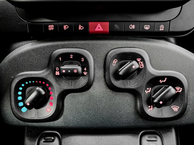 Fiat Panda Pandina KLIMA PDC EL.PAKET 5 Kopfst&uuml;tzen 