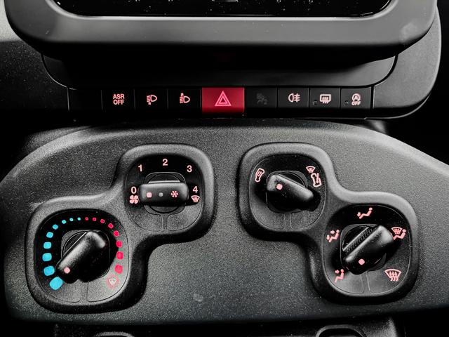 Fiat Panda Pandina KLIMA PDC EL.PAKET 5 Kopfst&uuml;tzen 