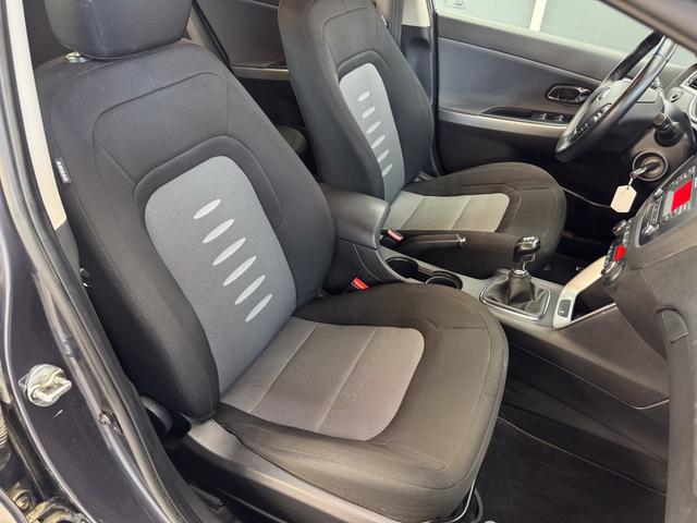 Kia Ceed FIFA World Cup Edition SHZ KLIMAAUTOMATIK PDC 