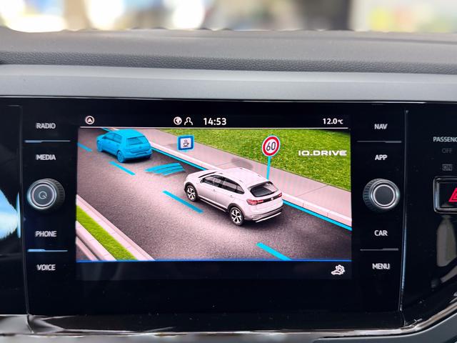 Volkswagen Taigo R-LINE SHZ BLACK PACK MATRIX ACC 