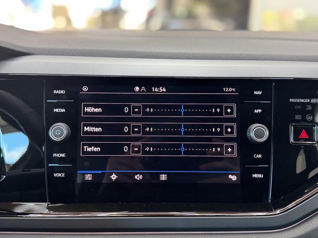 Volkswagen Taigo R-LINE SHZ BLACK PACK MATRIX ACC 