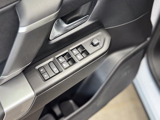 Jeep Compass ALTITUDE DCT PANO 360 KAMERA SHZ HUD FOCAL BSD EL.HECKKLAPPE ACC 