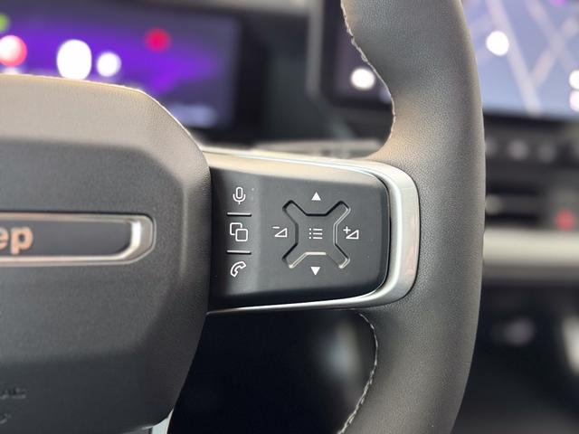 Jeep Compass ALTITUDE DCT PANO 360 KAMERA SHZ HUD FOCAL BSD EL.HECKKLAPPE ACC 