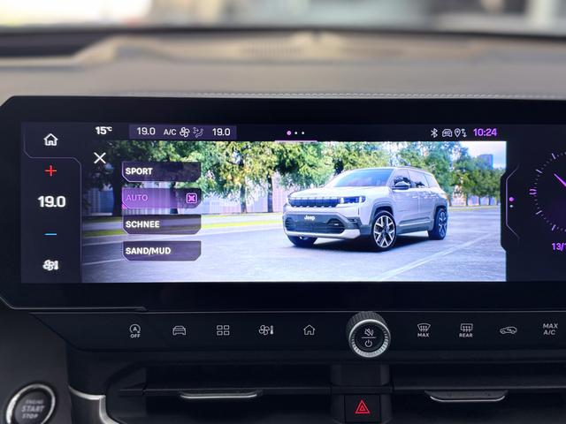 Jeep Compass ALTITUDE DCT PANO 360 KAMERA SHZ HUD FOCAL BSD EL.HECKKLAPPE ACC 