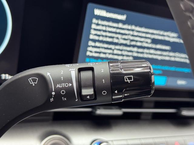 Hyundai KONA Elektro Premium 65kWh W&Auml;RMEPUMPE NAVI SHZ ACC 
